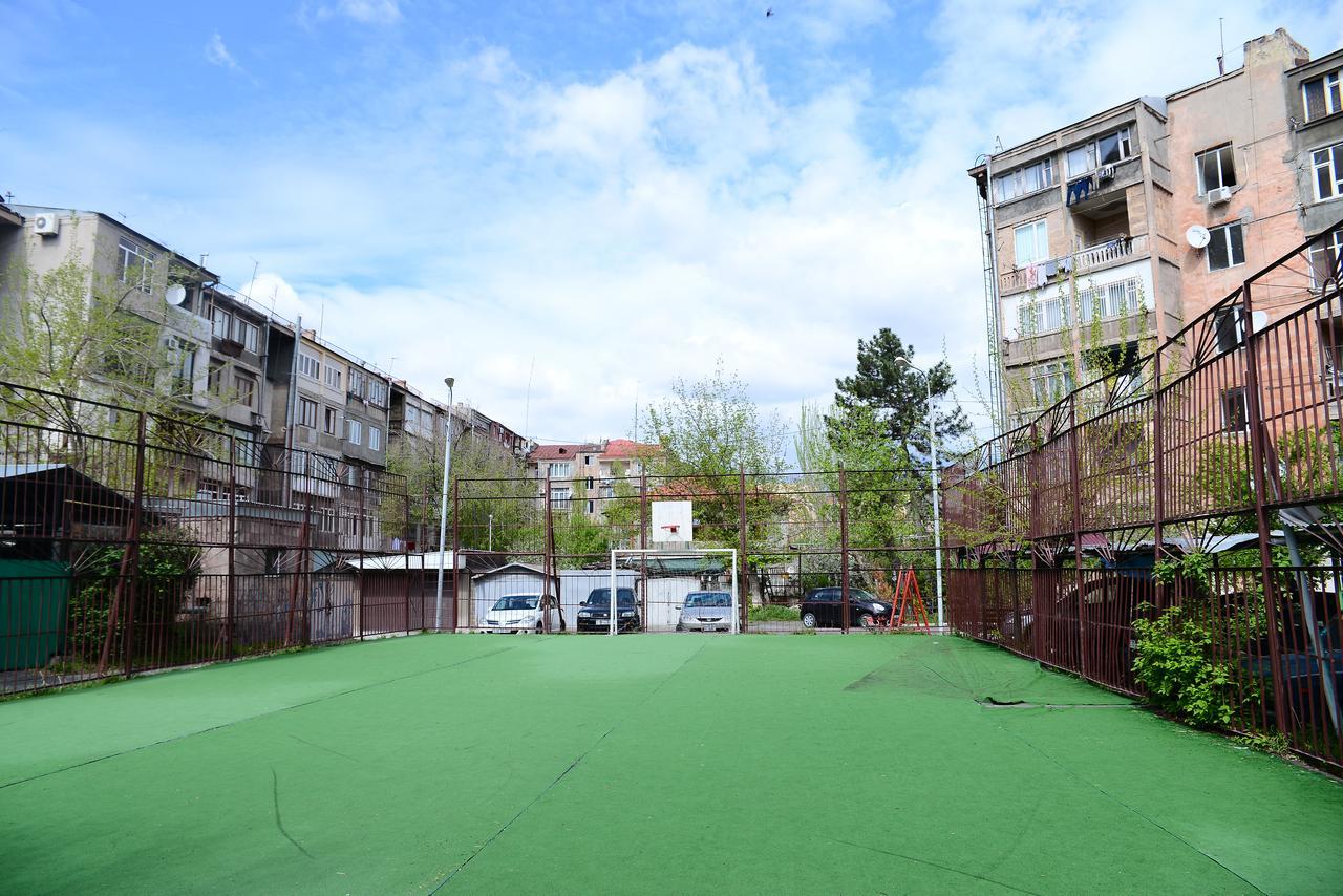 Apartment In The Center Of Erivan Exterior foto